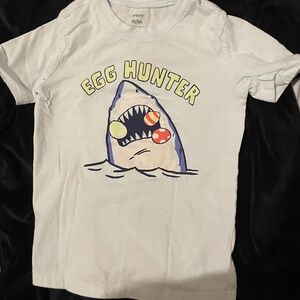 “Egg hunter” t shirt light teal blue